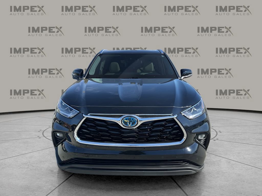 Used 2023 Toyota Highlander Limited image 8
