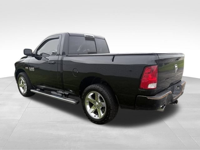 Used 2014 RAM 1500 Express RWD image 2