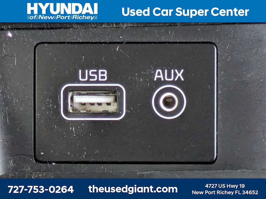 Used 2016 Kia Sedona LX w/ LX Convenience Package FWD image 29