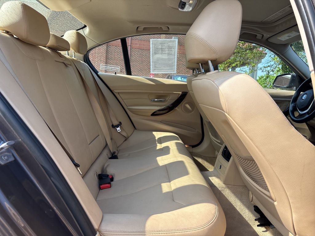 Used 2015 BMW 328i xDrive Sedan AWD/4WD image 11