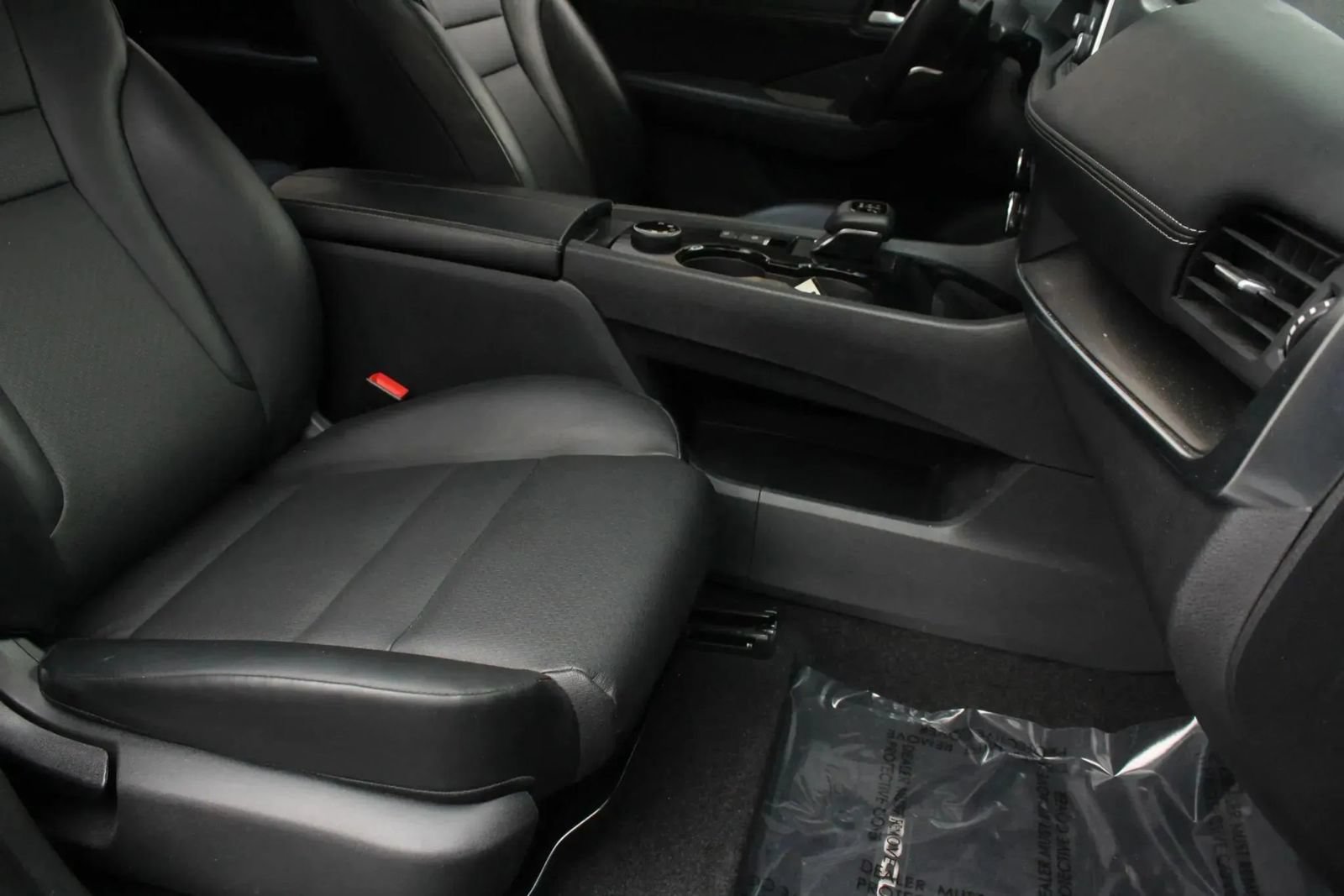 Used 2024 Nissan Rogue SV w/ SV Premium Package AWD/4WD image 57