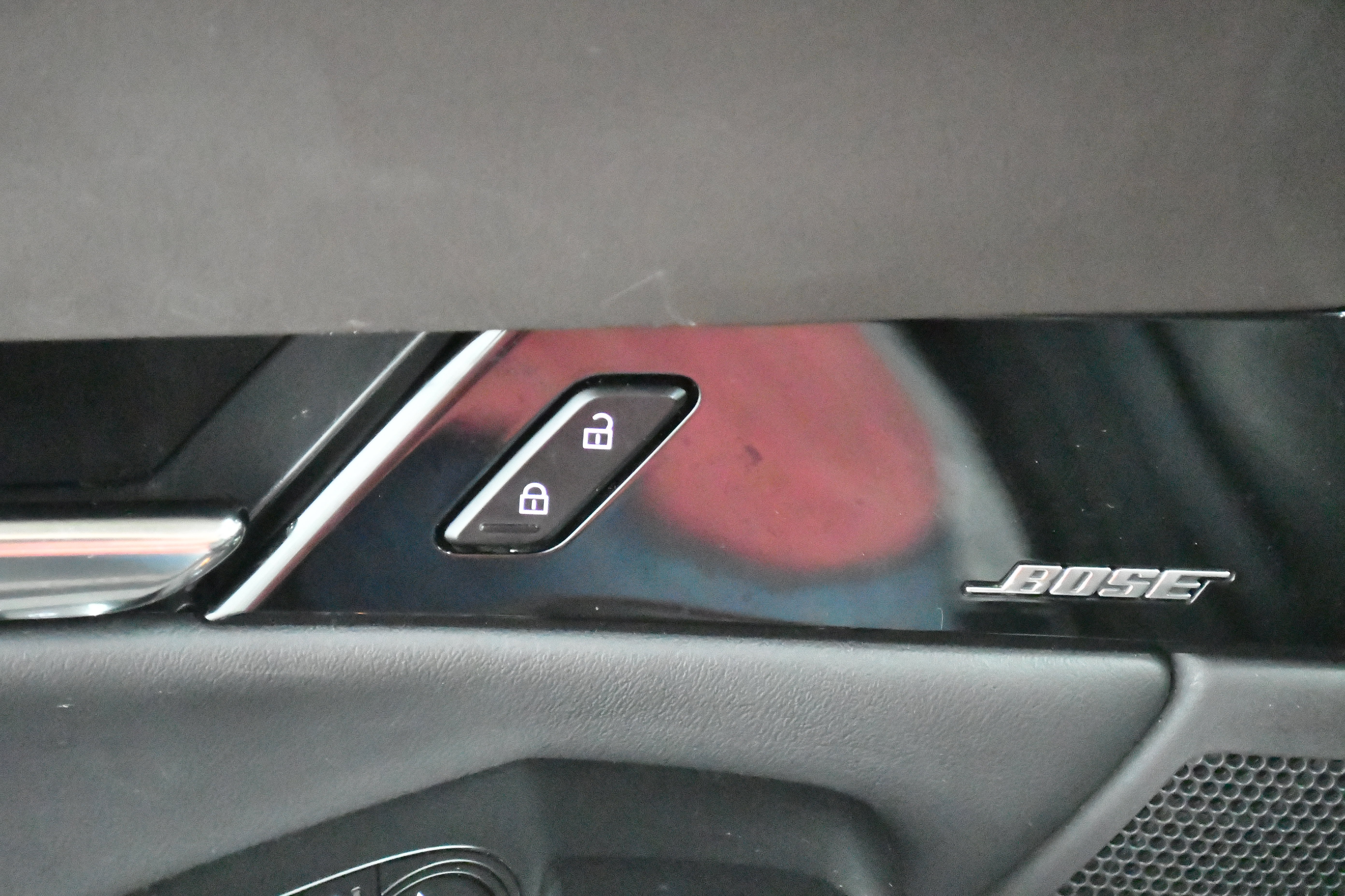 Used 2024 MAZDA CX-30 AWD 2.5 S w/ Premium Package image 34