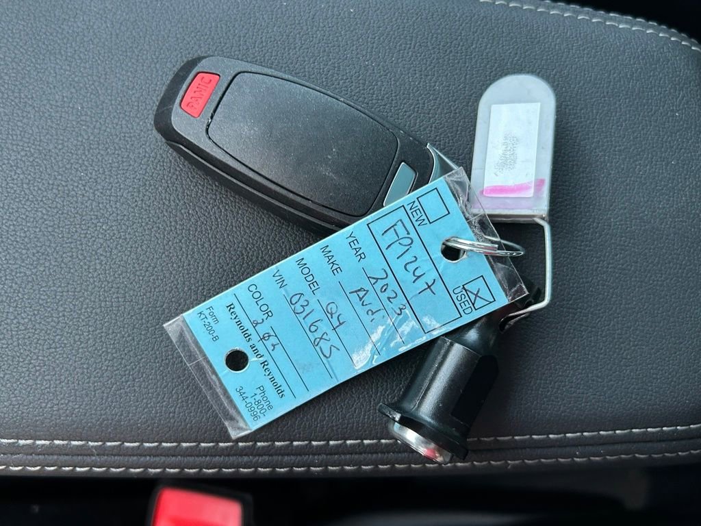 Used 2023 Audi Q4 e-tron Premium w/ Convenience Package image 64