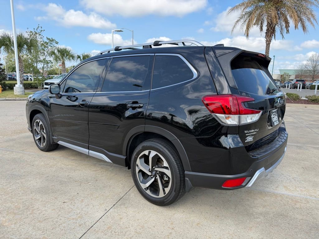 Used 2024 Subaru Forester Touring image 3