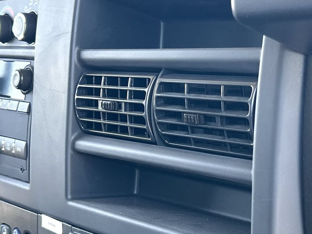 New 2025 GMC Savana 3500 w/ Power Convenience Package RWD image 20