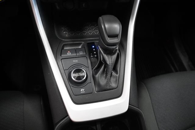 Used 2022 Toyota RAV4 LE AWD/4WD image 20