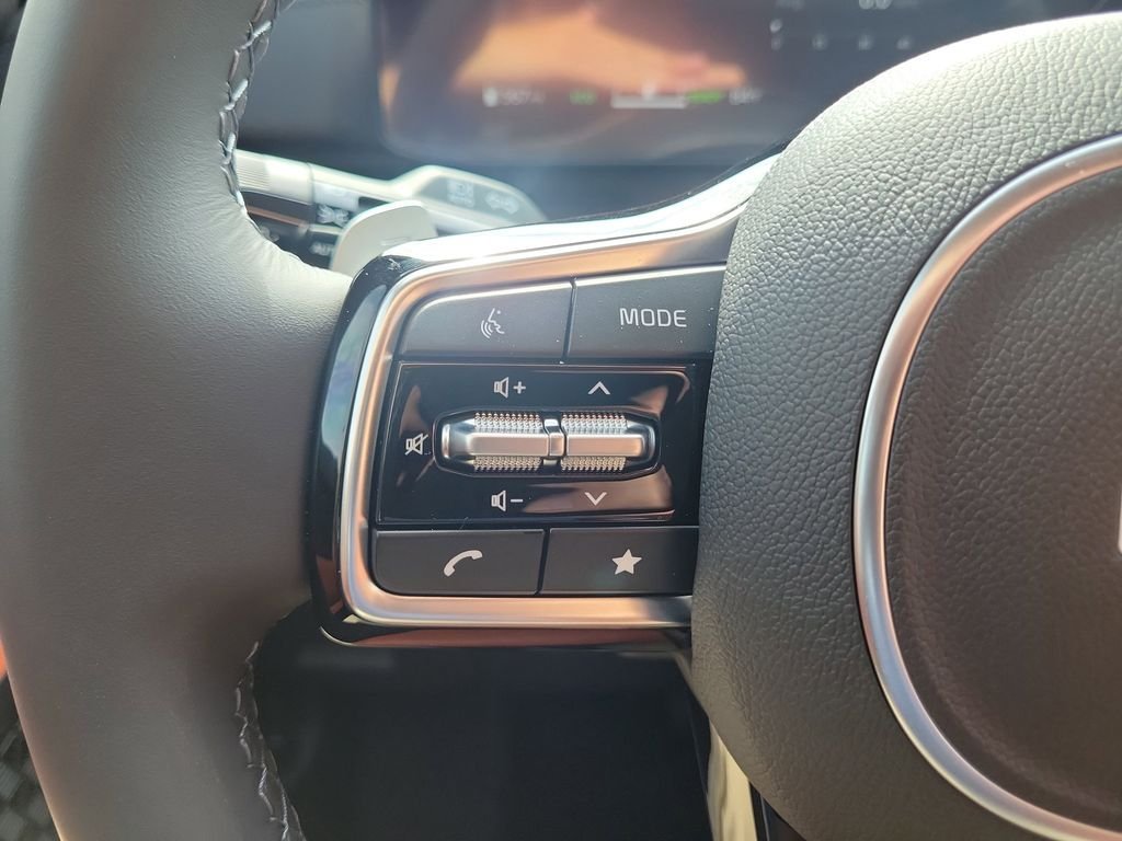 New 2026 Kia Carnival SX FWD image 27