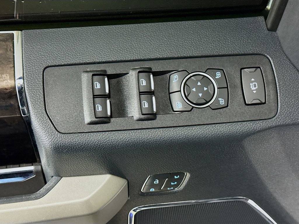 Used 2022 Ford F250 Lariat w/ Lariat Ultimate Package image 19