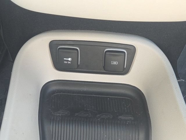 Used 2018 Chrysler Pacifica Limited w/ Advanced Safetytec Group FWD image 31