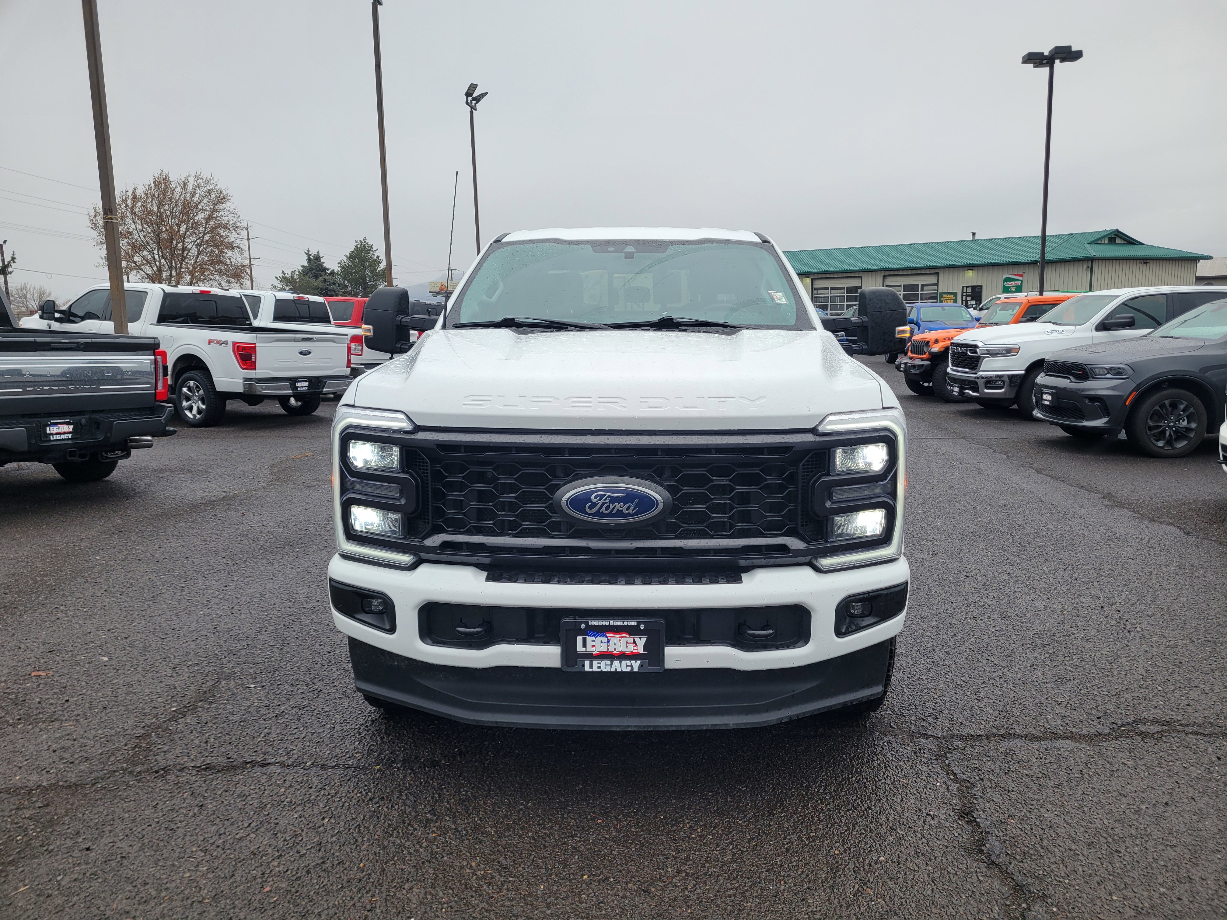 Used 2023 Ford F350 XLT w/ XLT Premium Package image 16