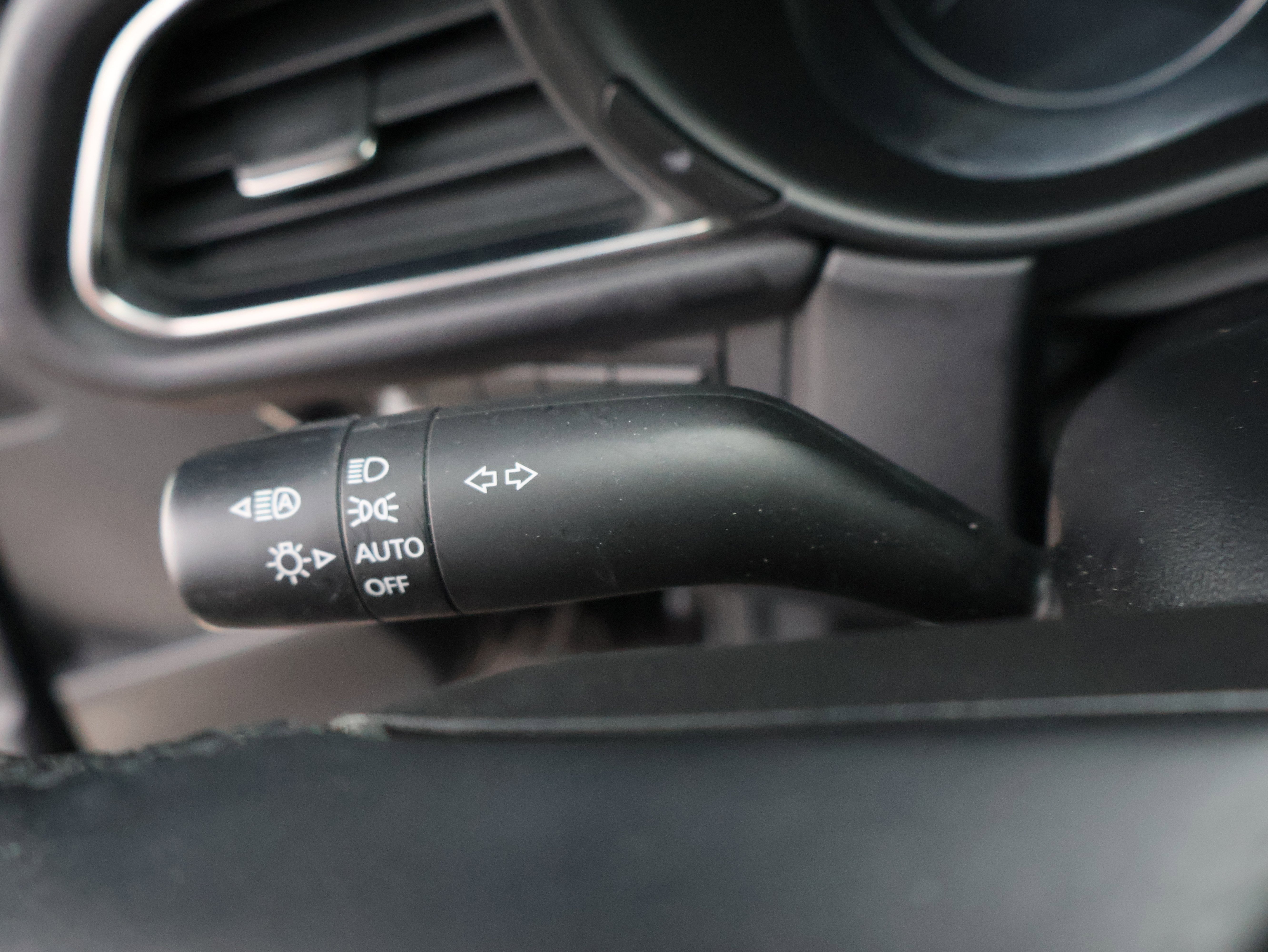 Certified 2023 MAZDA CX-30 AWD 2.5 S w/ Preferred Package image 30