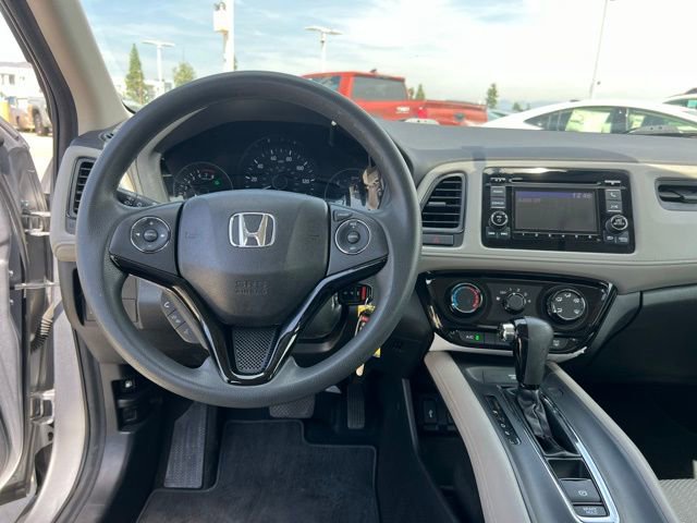 Used 2017 Honda HR-V LX image 3