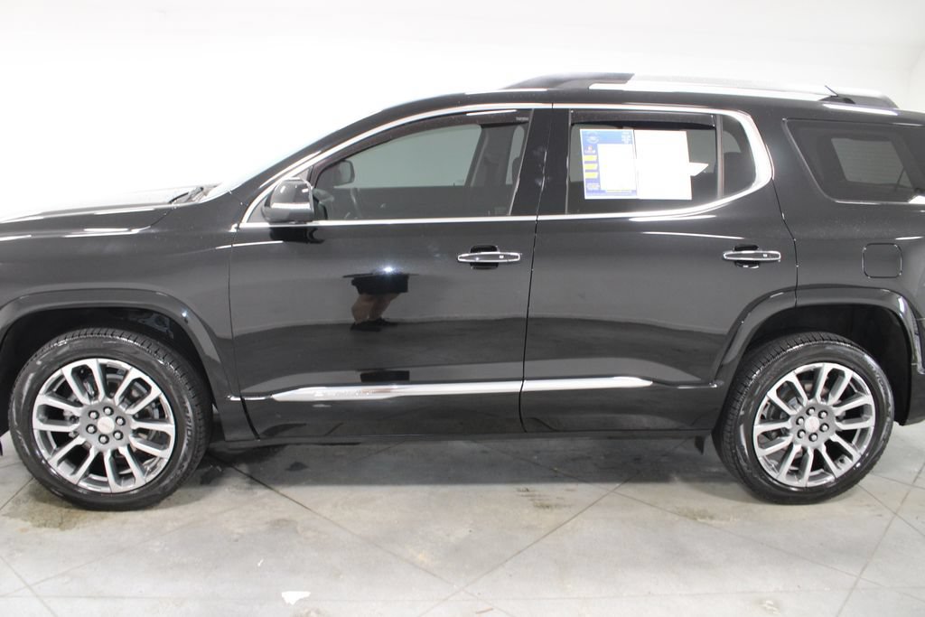 Used 2021 GMC Acadia Denali w/ Denali Technology Package FWD image 6
