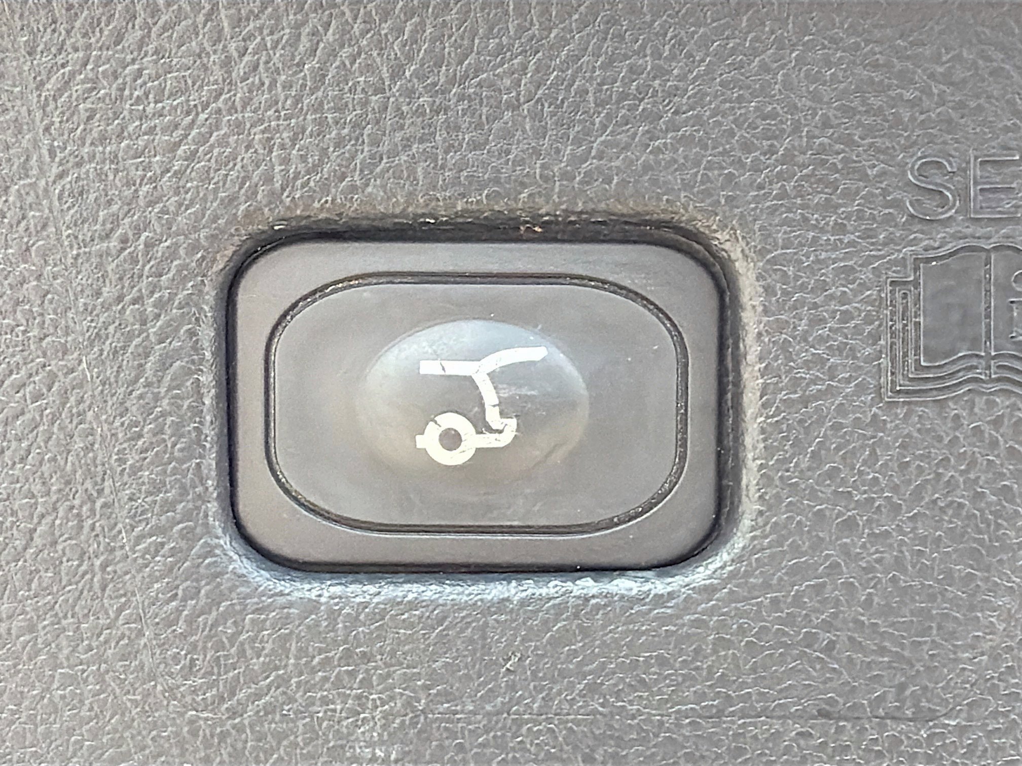 Used 2022 Ford Edge ST-Line image 12