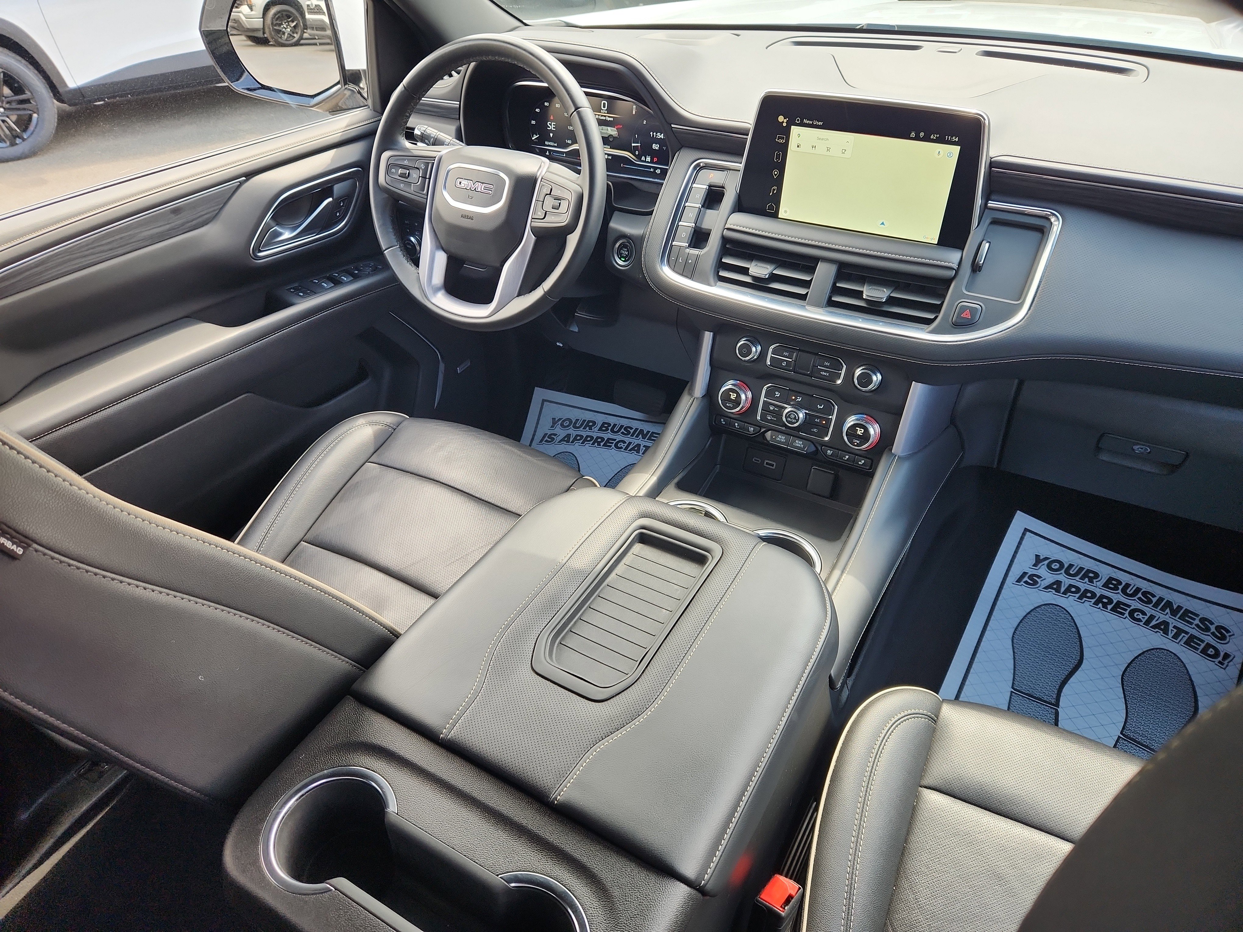 Used 2024 GMC Yukon SLT image 35