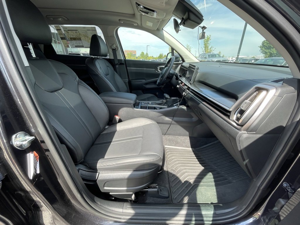 New 2025 Kia Sorento S w/ Panoramic Sunroof Package image 26