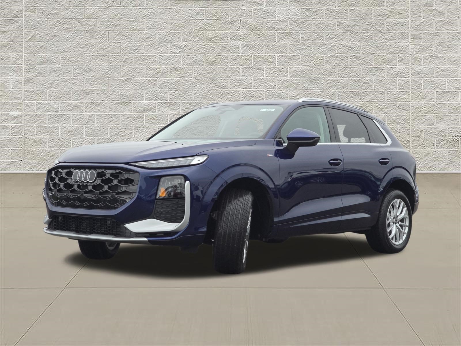 New 2026 Audi Q3 quattro 2.0T AWD/4WD image 3
