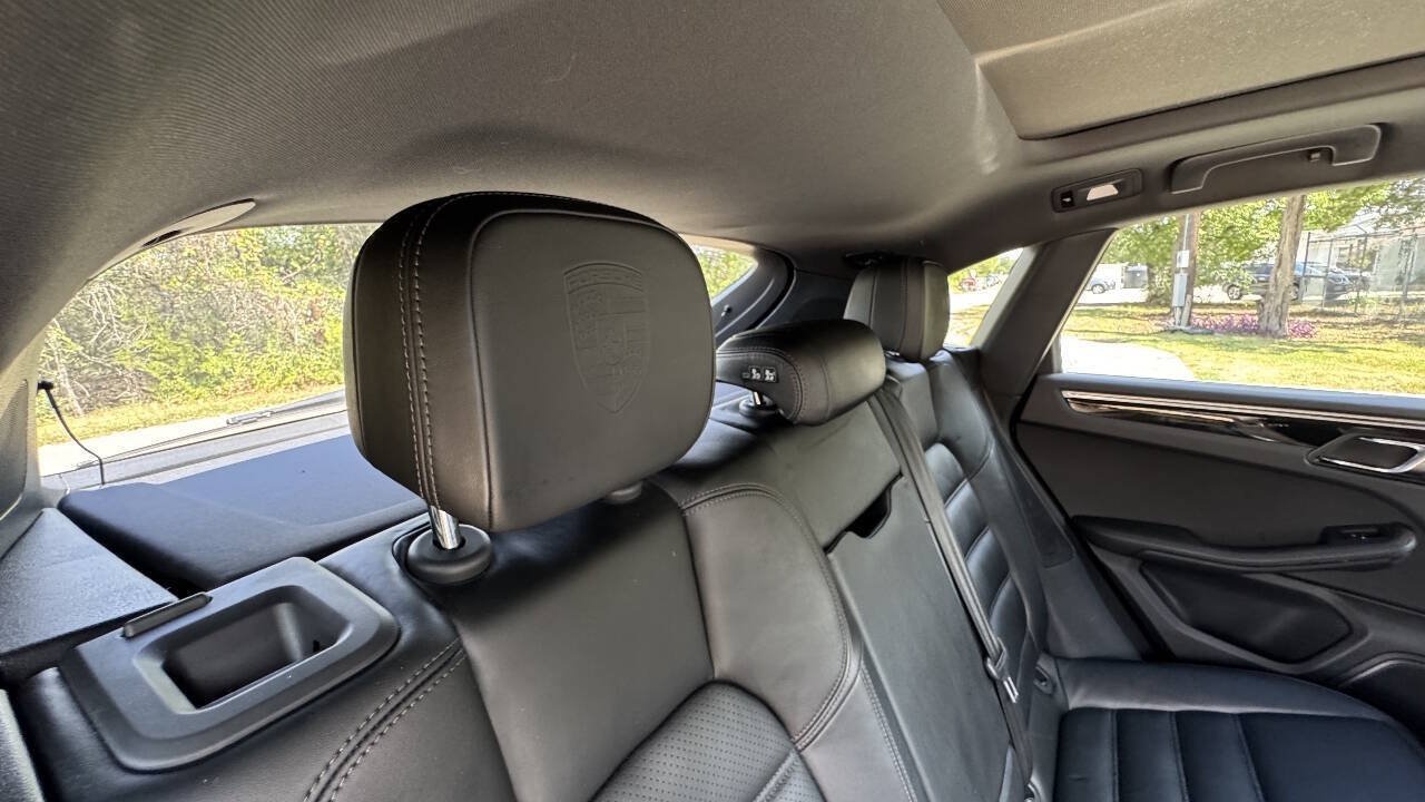 Used 2015 Porsche Macan S AWD/4WD image 38