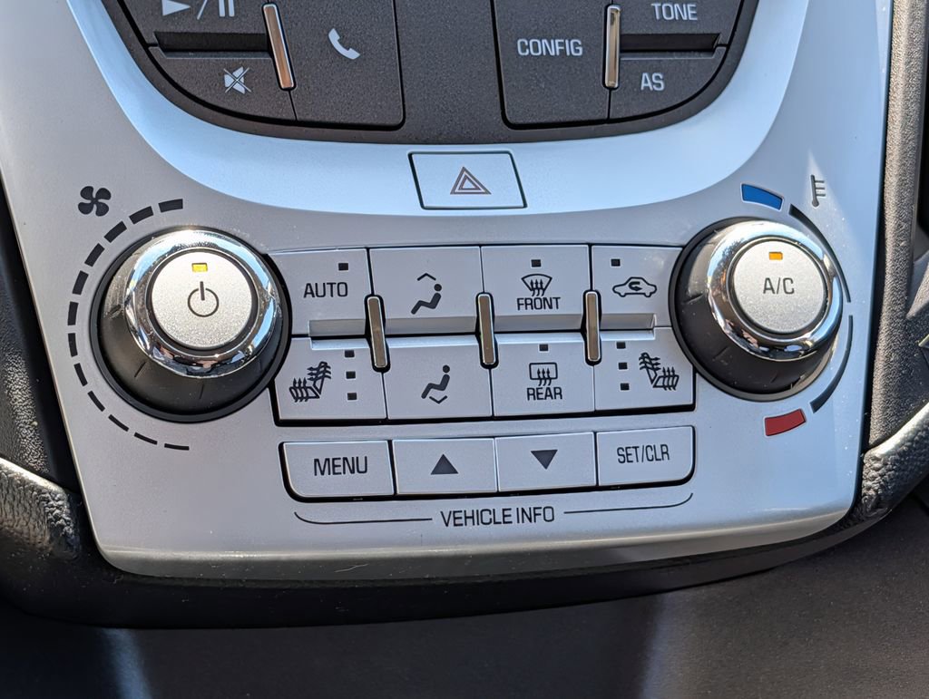 Used 2017 Chevrolet Equinox LT w/ Sport Edition image 38