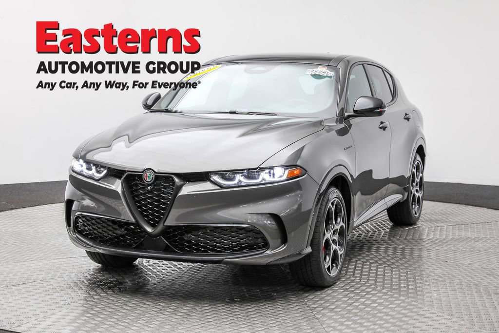 Used 2024 Alfa Romeo Tonale Veloce w/ Active Assist Package image 1
