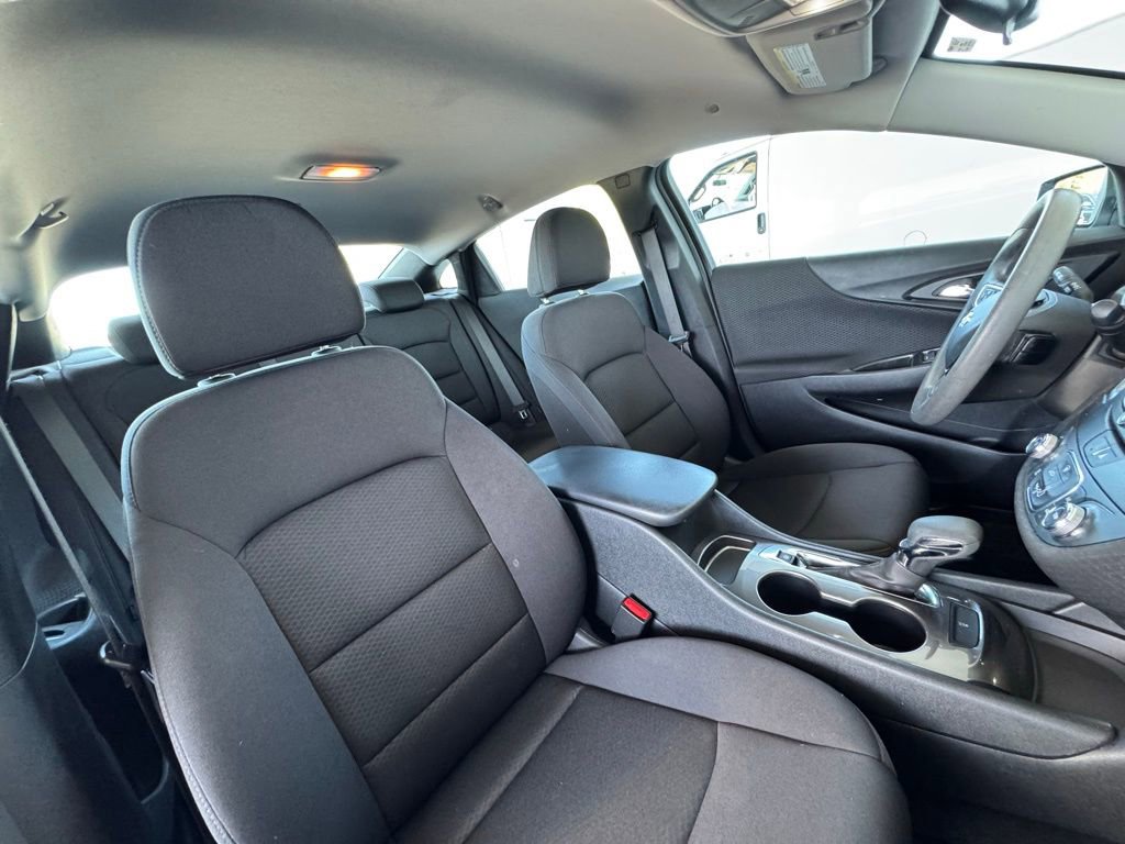 Used 2023 Chevrolet Malibu LS FWD image 17