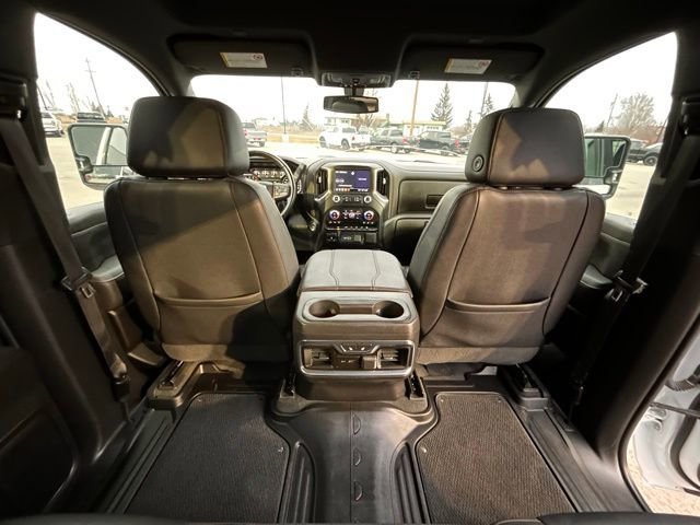 Used 2023 GMC Sierra 3500 AT4 w/ AT4 Preferred Package AWD/4WD image 43