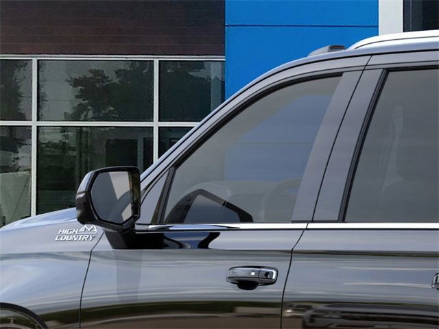 New 2026 Chevrolet Suburban High Country image 12