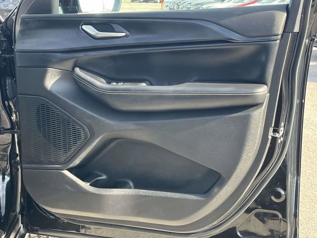 Used 2024 Jeep Grand Cherokee L Altitude image 27