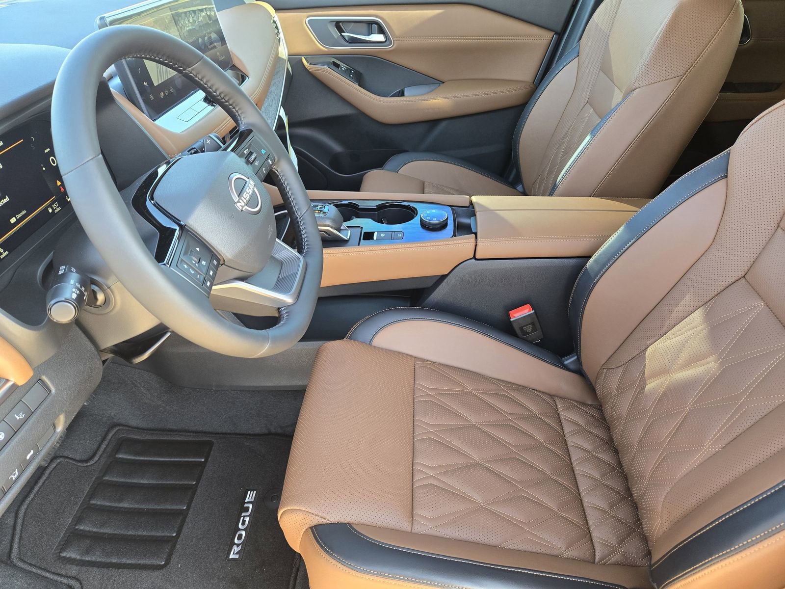 New 2026 Nissan Rogue Platinum image 12