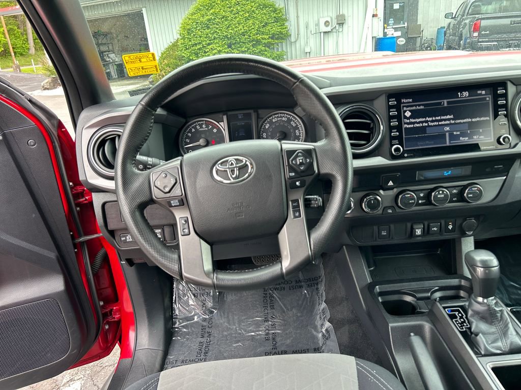 Used 2021 Toyota Tacoma TRD Sport AWD/4WD image 21