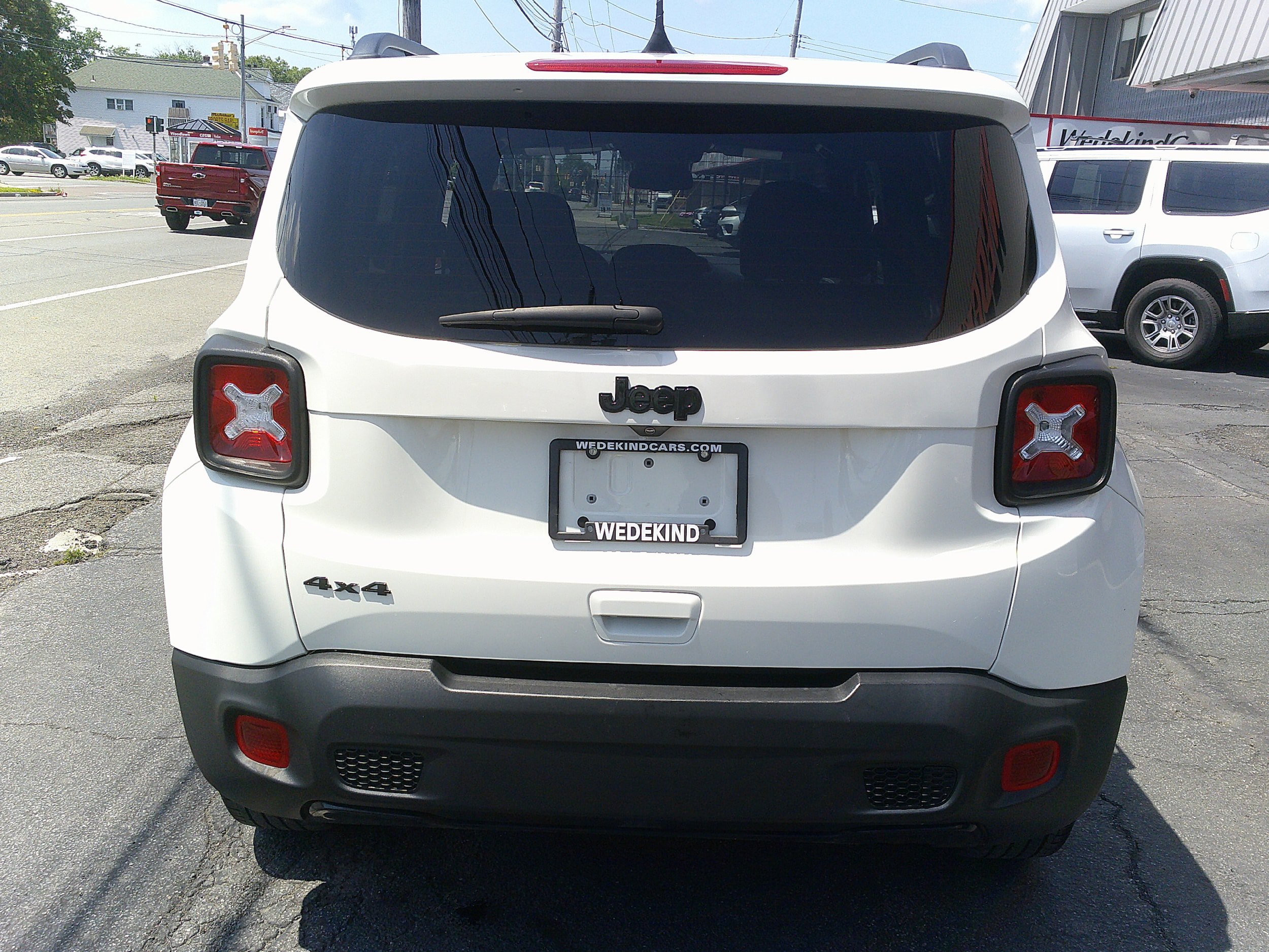 Used 2022 Jeep Renegade Altitude w/ Convenience Group AWD/4WD image 4