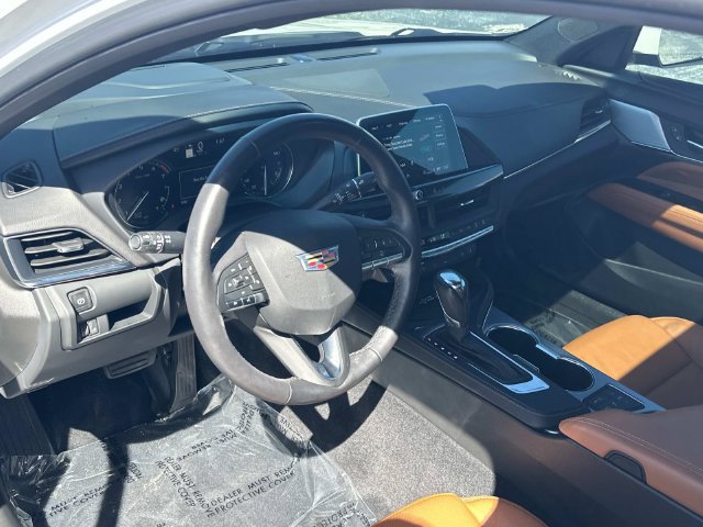 Used 2025 Cadillac CT4 Premium Luxury RWD image 16