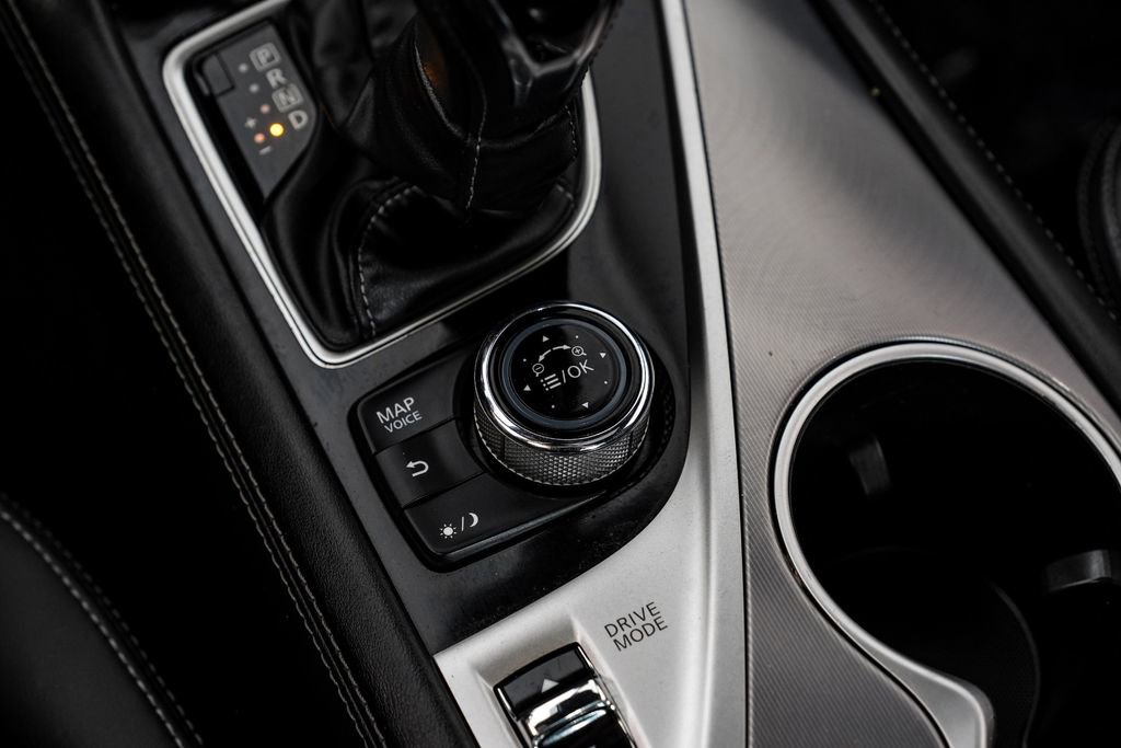 Used 2019 INFINITI Q60 3.0t Luxe w/ Essential Package image 23