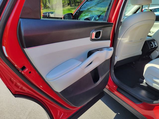 Certified 2022 Kia Sorento EX image 22