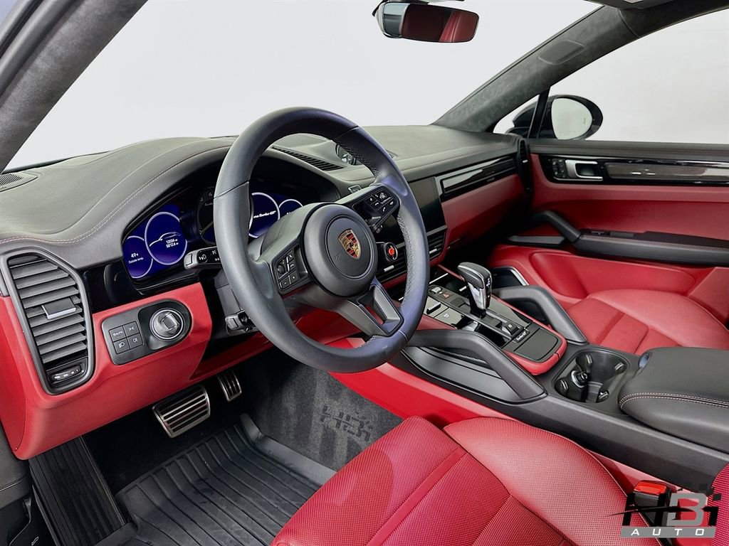 Used 2023 Porsche Cayenne Turbo GT AWD/4WD image 10