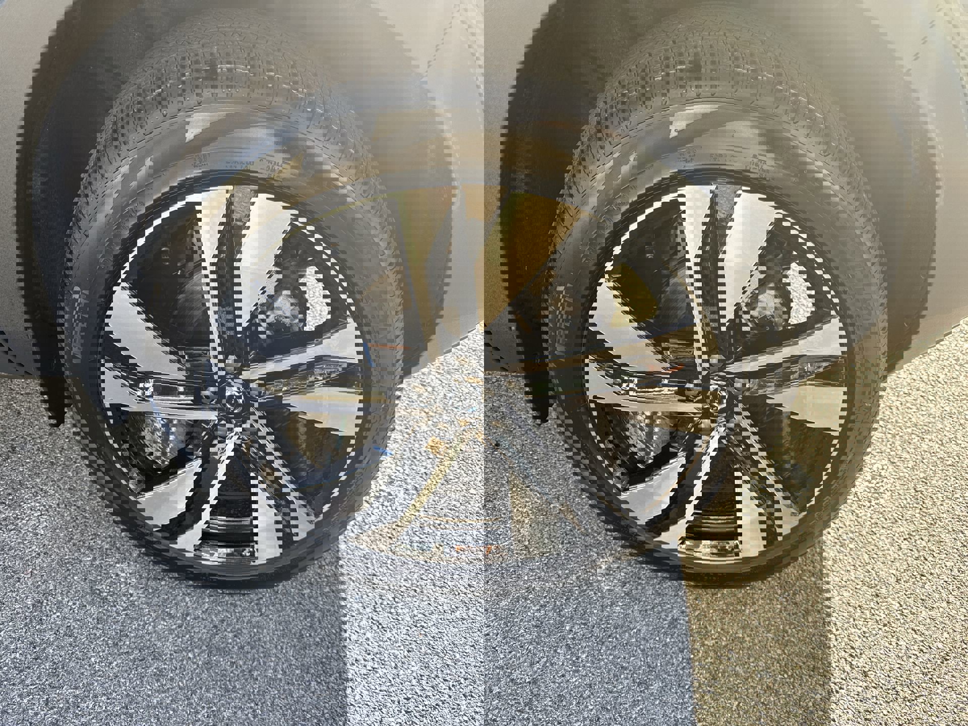 New 2026 Volvo XC40 B5 Ultra w/ Climate Package image 32