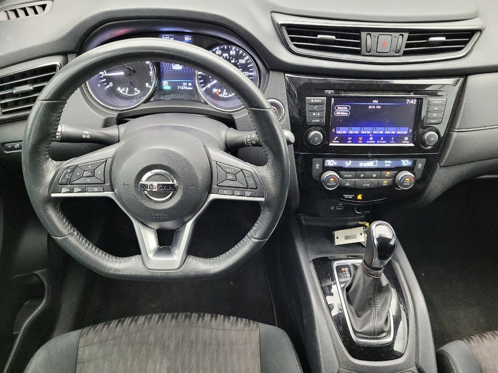 Used 2018 Nissan Rogue SV image 22