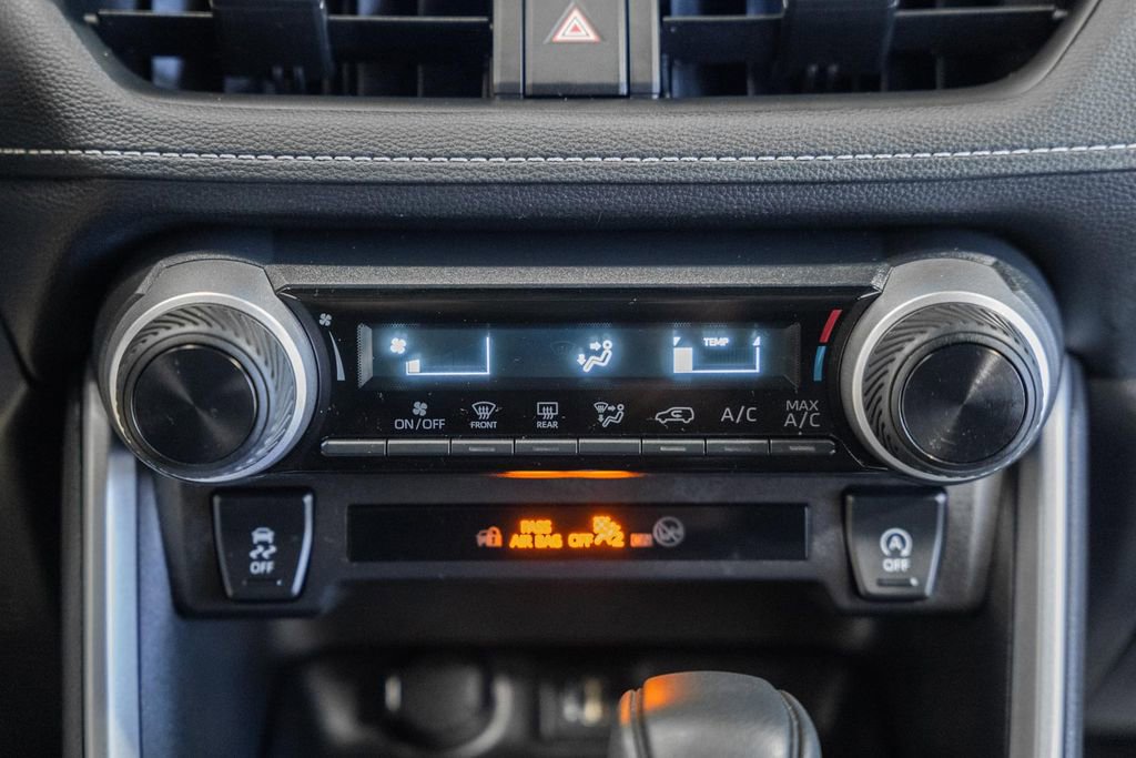 Used 2025 Toyota RAV4 LE image 19