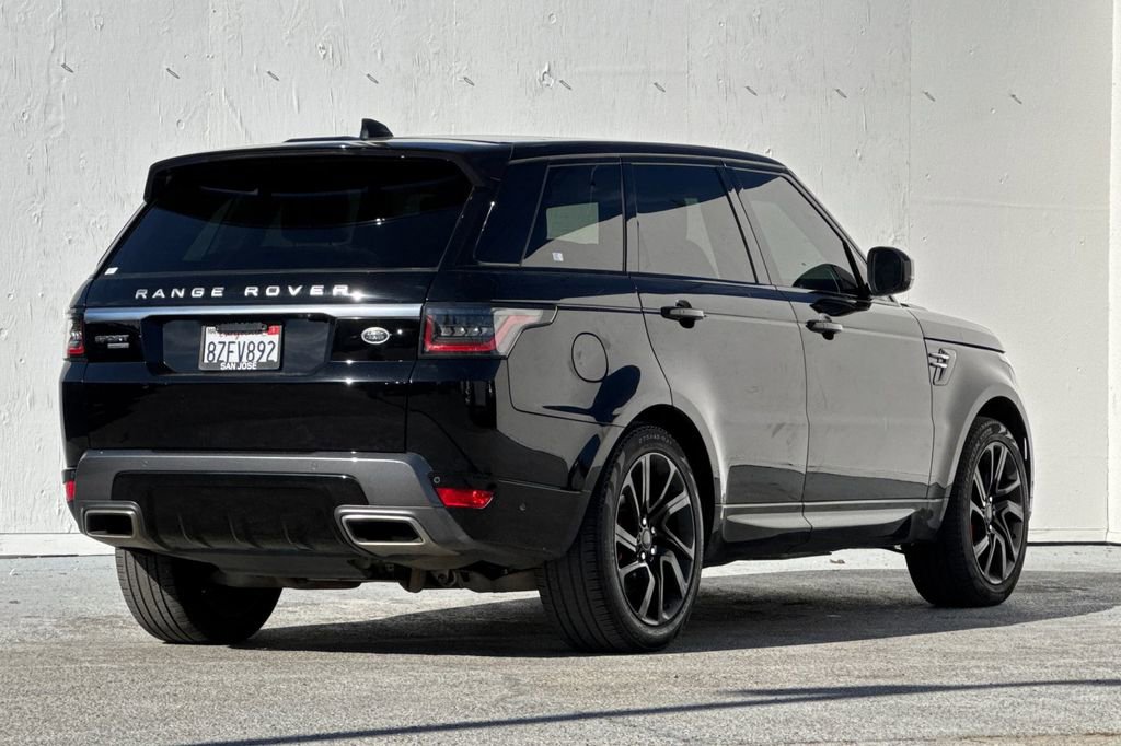 Used 2019 Land Rover Range Rover Sport HSE image 3