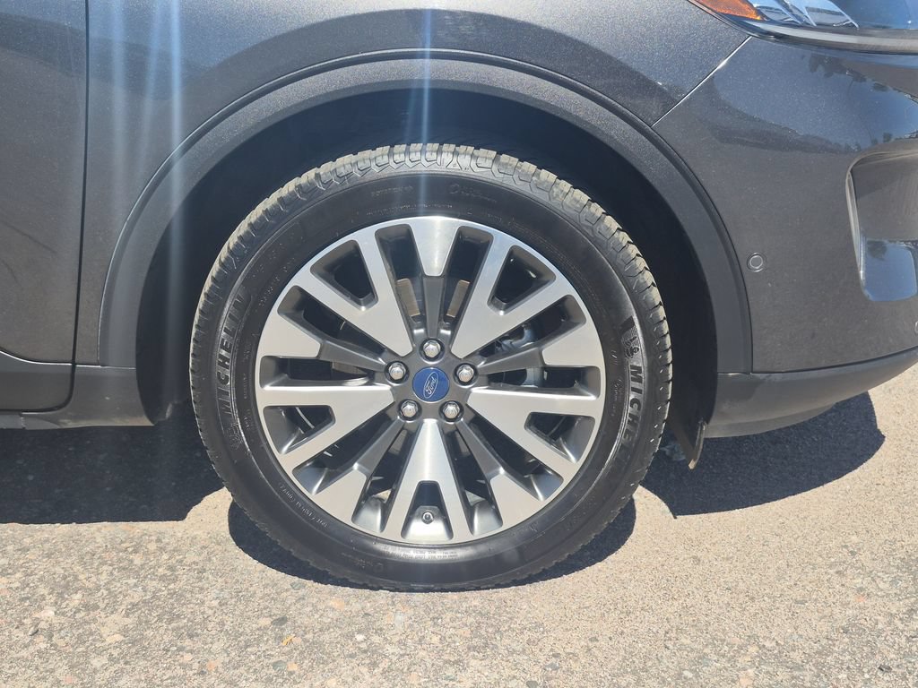 Used 2020 Ford Escape Titanium AWD/4WD image 18
