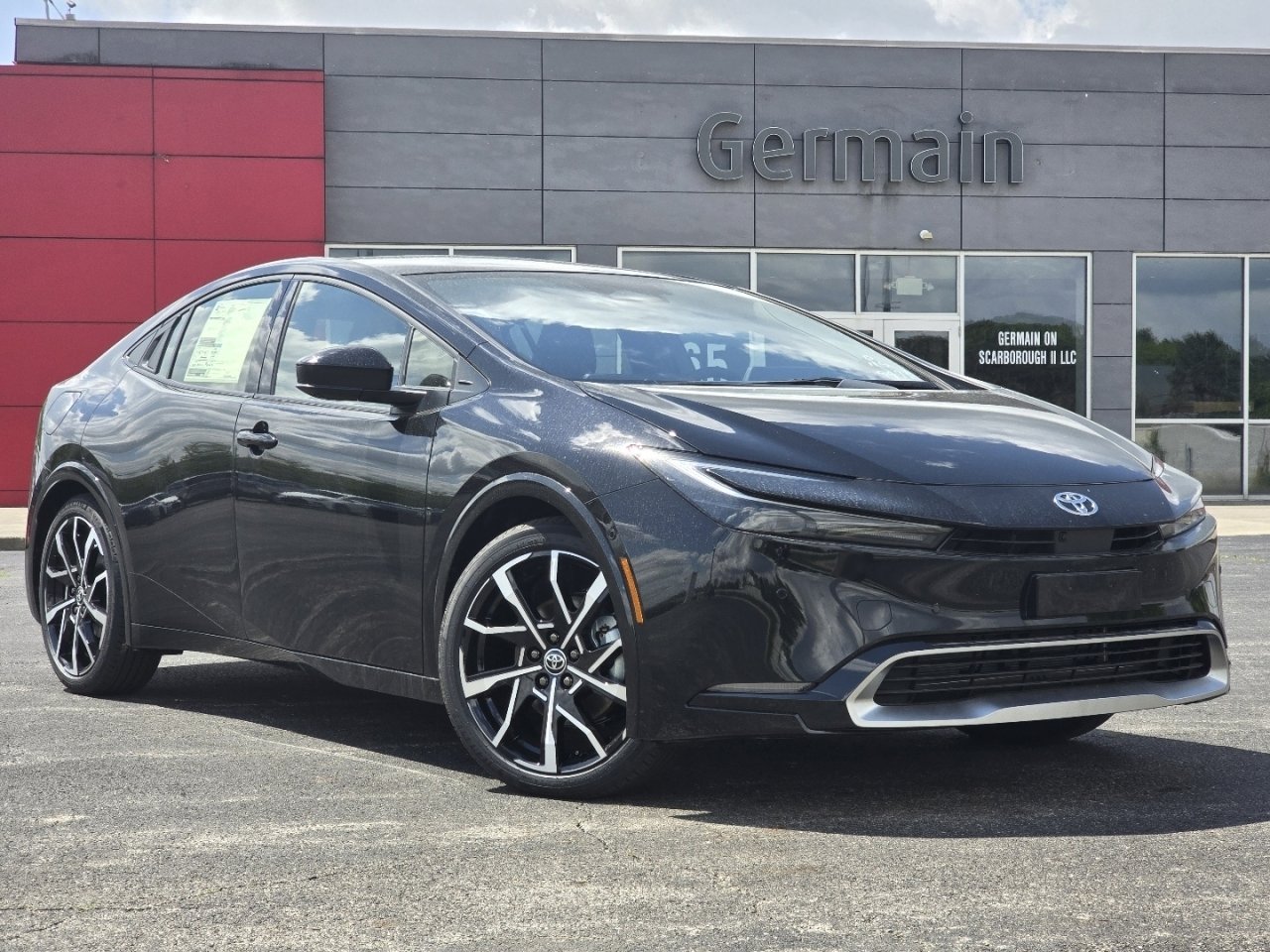 New 2026 Toyota Prius Plug-In Hybrid FWD image 2