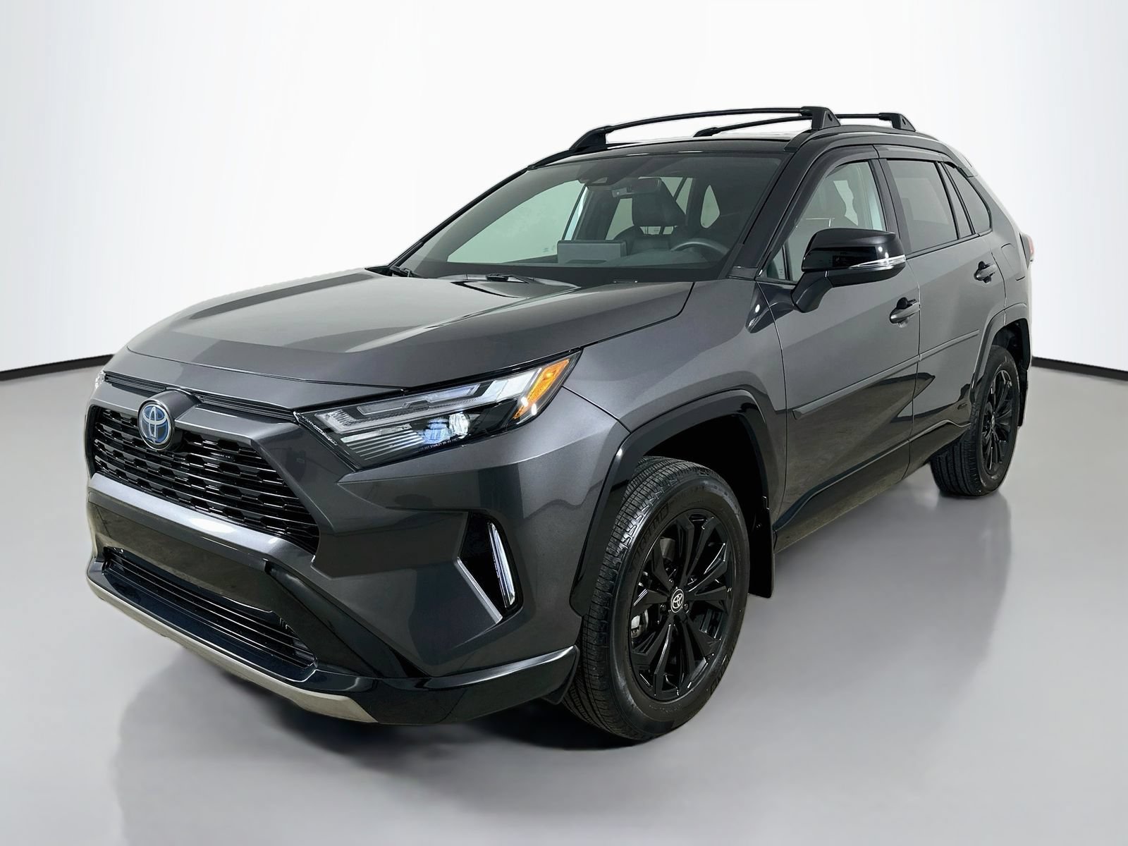 Used 2024 Toyota RAV4 XSE w/ Weather Package AWD/4WD image 1