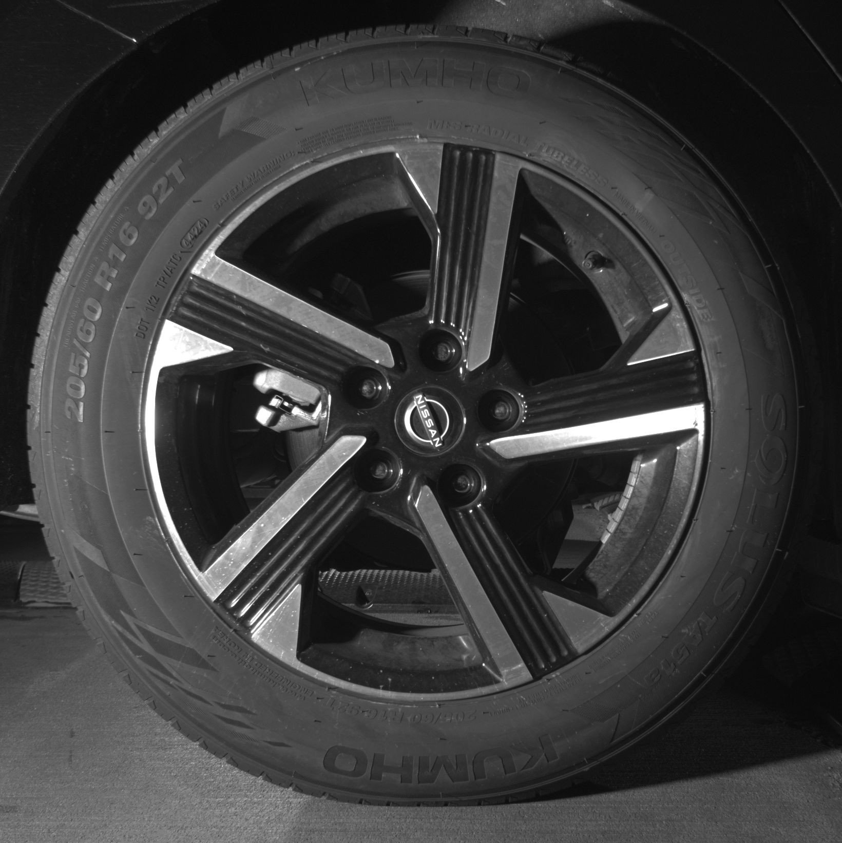 Used 2025 Nissan Sentra SV FWD image 15