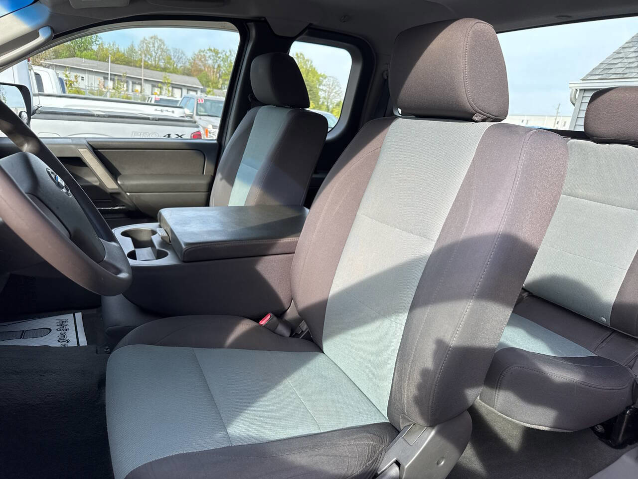 Used 2006 Nissan Titan XE image 15