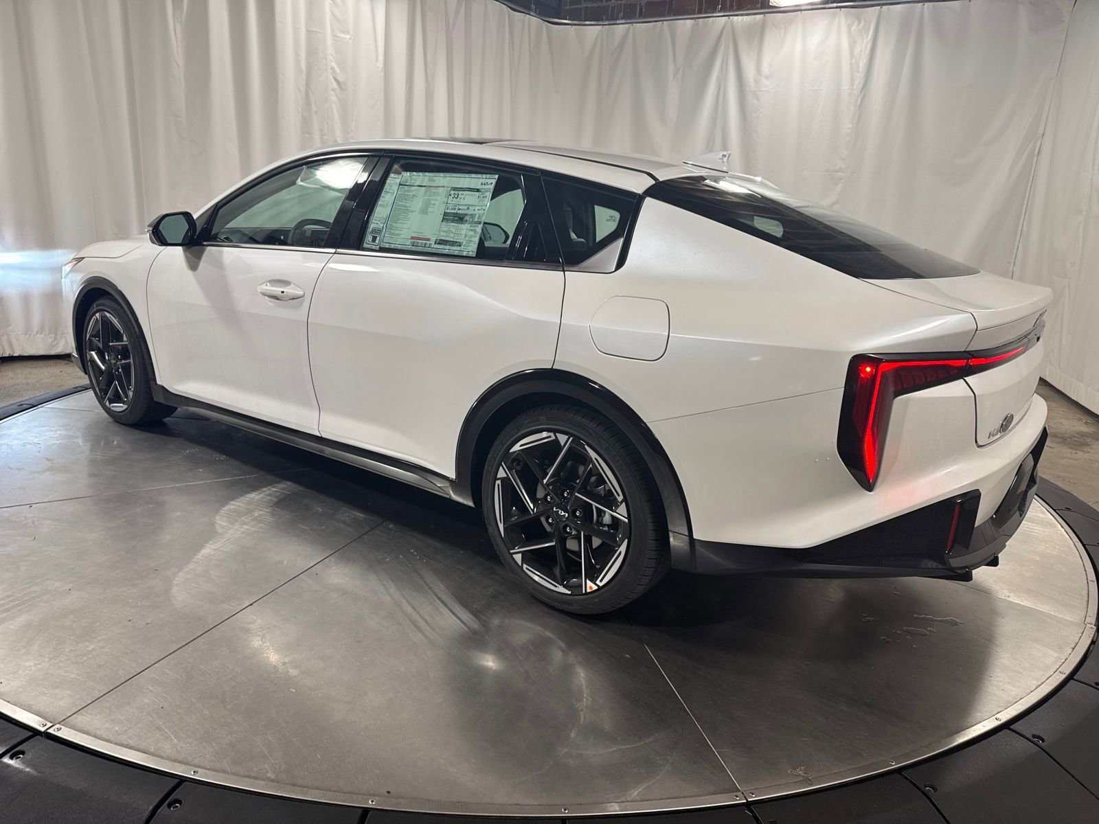 New 2026 Kia K4 GT-Line image 4