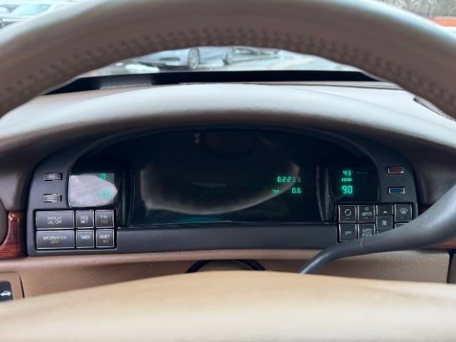 Used 1998 Cadillac De Ville FWD image 19