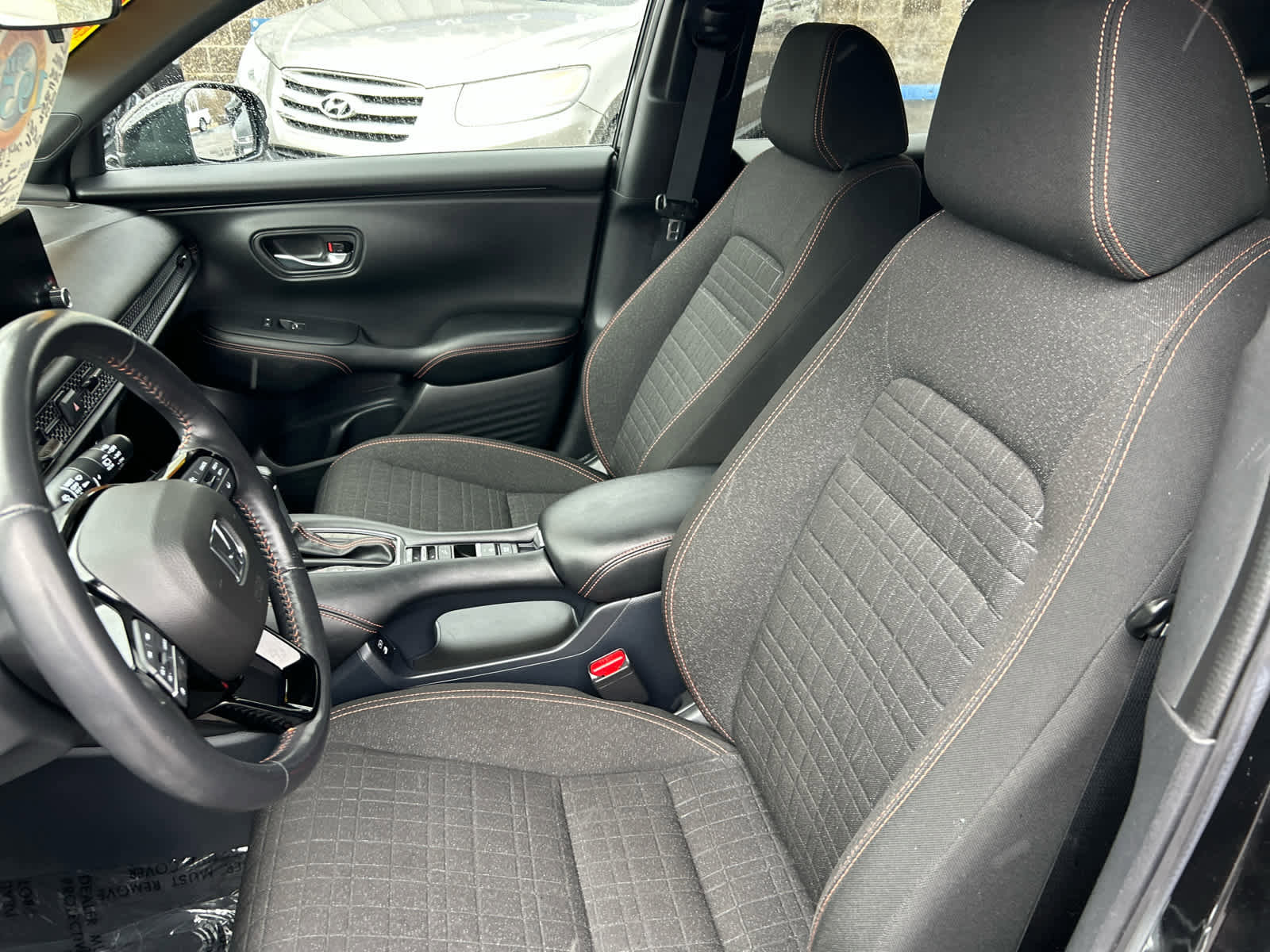 Used 2025 Honda HR-V Sport image 12