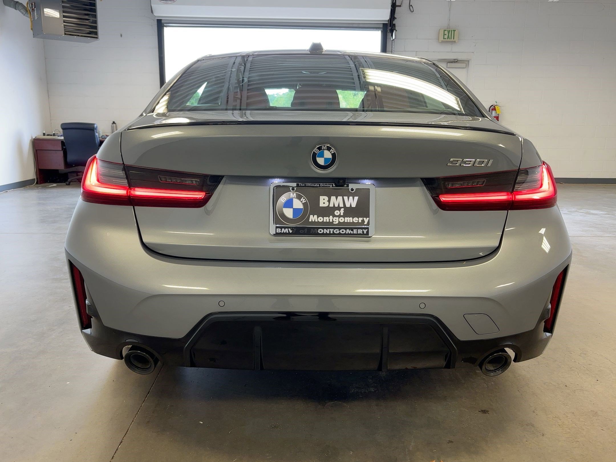 New 2026 BMW 330i Sedan image 9