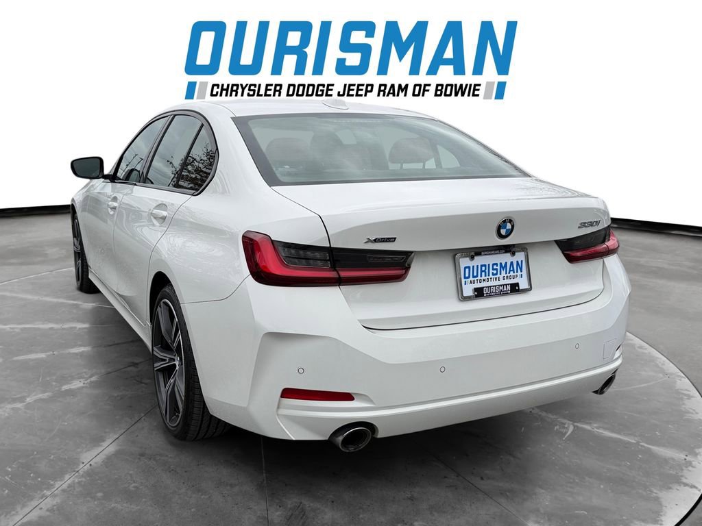 Used 2023 BMW 330i xDrive 330i xDrive w/ Premium Package image 4