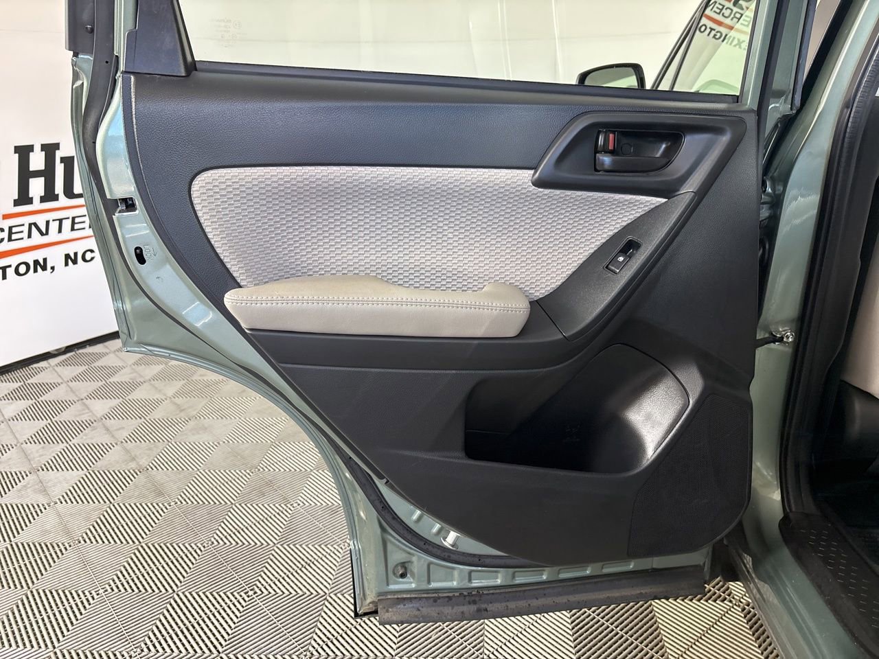 Used 2017 Subaru Forester 2.5i image 19